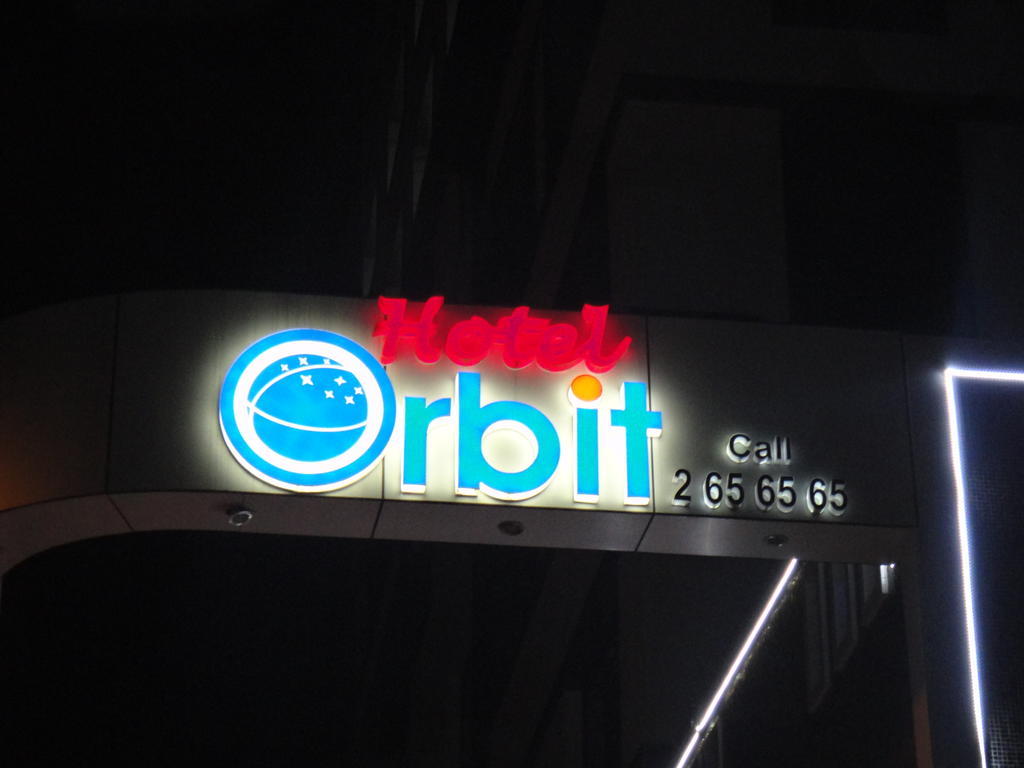 Hotel Orbit Chandīgarh Exteriör bild